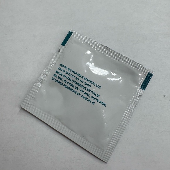 5/20☀️Milk Makeup Hydro Grip Primer - Picture 2 of 2